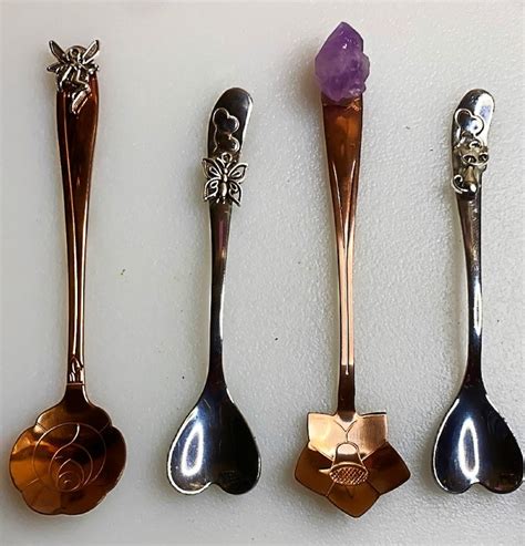 The Intricate Art of Spoon Manipulation: How Magicians Master Their Craft